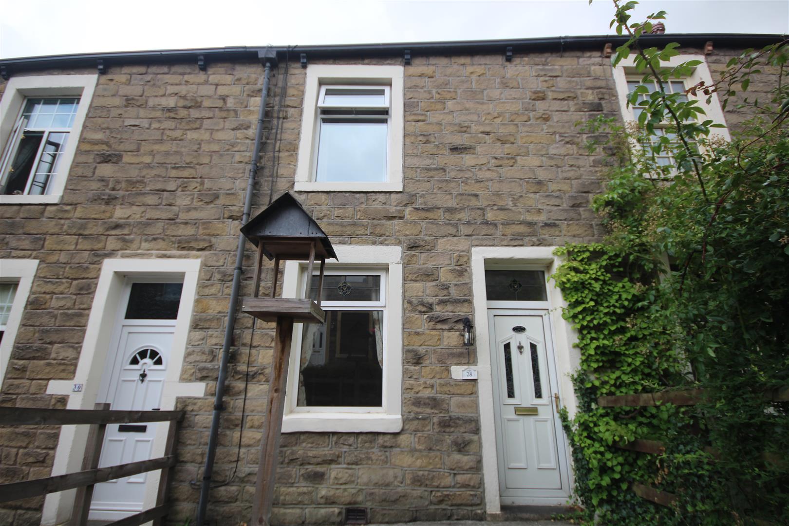 2 bedroom terraced house For Sale in Barnoldswick - IMG_8306.jpg